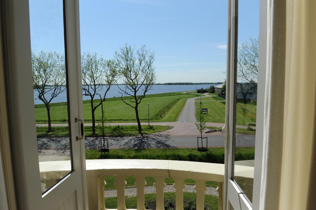 Moushouk Bed And Breakfast Oostwold  エクステリア 写真